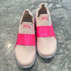 APL Techloom Bliss sneakers, size 9.5, brand new!
